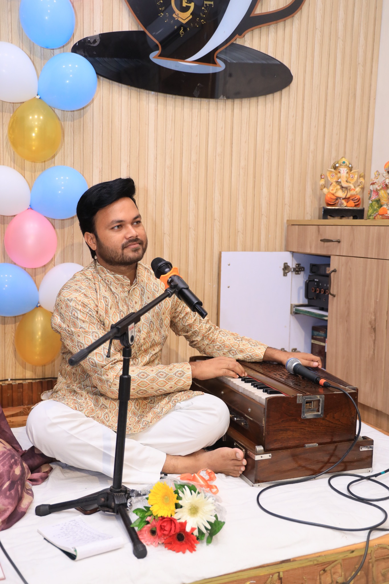 Tejsingh Kushwaha, professional Ghazal Singer